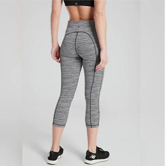 Athleta Ultimate Linear Lines Capri - Picture 2 of 7